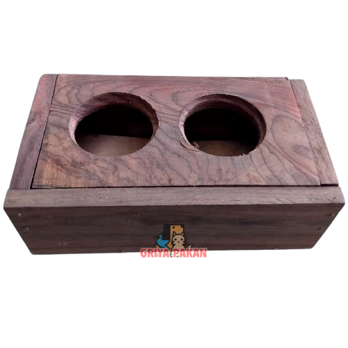 Kotak Pakan Lovebird Kecil Lubang