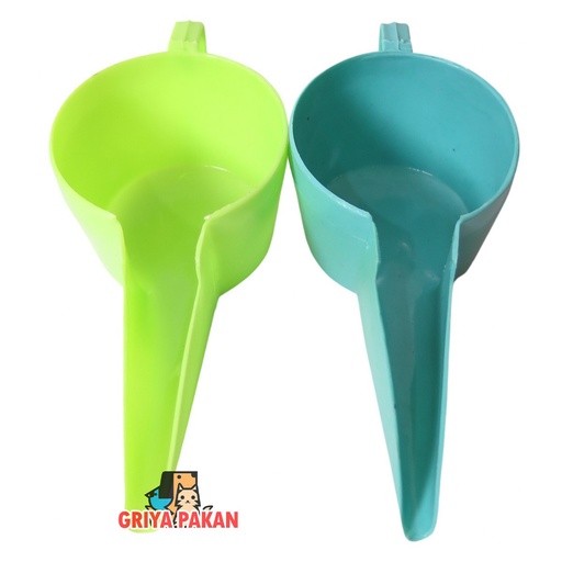 Corong Pakan Plastik